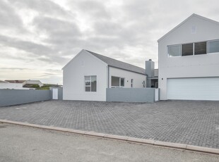 House For Sale in Yzerfontein, Yzerfontein