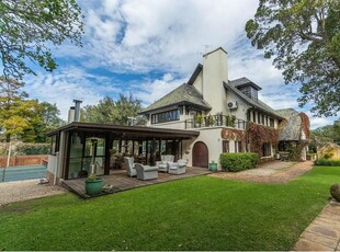 MAGNIFICENT 5 BEDROOM HOME IN UPPER WALMER EPITOMISES LUXURY, STYLE AND ELEGANCE