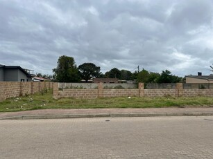 Vacant Stand in Delvillepark Awaits Your Dream Home