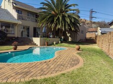4 Bedroom House For Sale in Sunnyrock