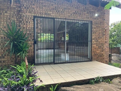 3 bedroom, Nelspruit Mpumalanga N/A