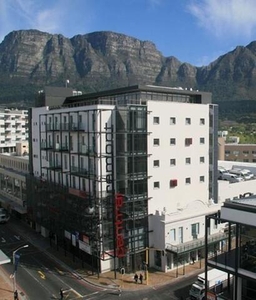 Commercial Property For Rent In Claremont, Cape Town