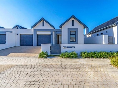House For Rent In Sitari Country Estate, Somerset West