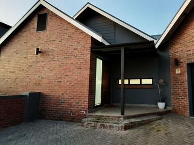 House For Sale In De Land Estate, Potchefstroom