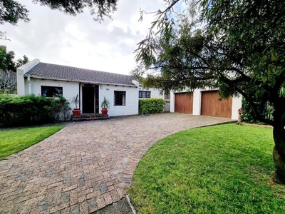 House For Sale In Edgemead, Goodwood