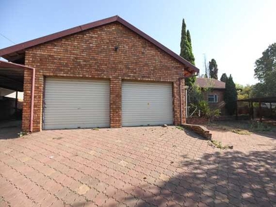 House For Sale In Model Park, Witbank