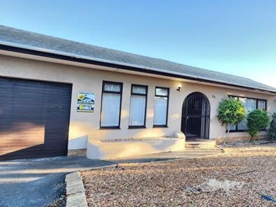 House For Sale In Monte Vista, Goodwood