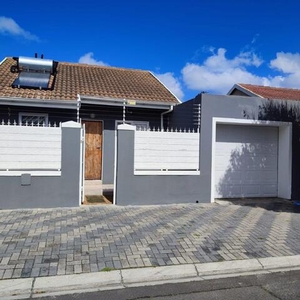 House For Sale In Pelican Park, Cape Town