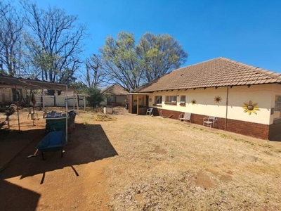 House For Sale In Stilfontein Ext 2, Stilfontein
