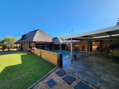 House For Sale In Three Rivers East, Vereeniging