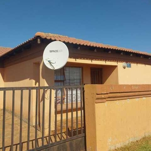 House For Sale In Tsakane Ext 15, Brakpan