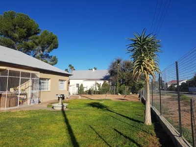 House For Sale In Vanrhynsdorp, Western Cape