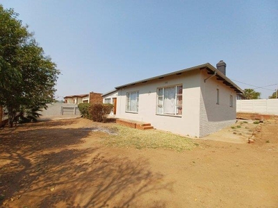 House For Sale In West Park, Pretoria