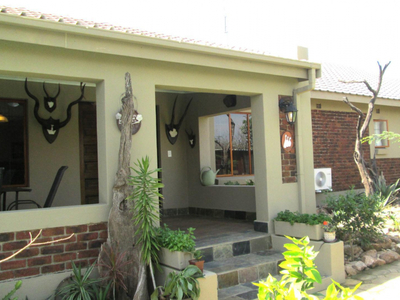 Property for sale with 5 bedrooms, Marloth Park, Marloth Park