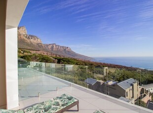 11 Bedroom Villa For Sale in Camps Bay