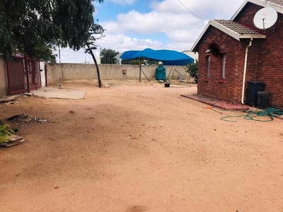 15 bedroom, Polokwane Limpopo N/A