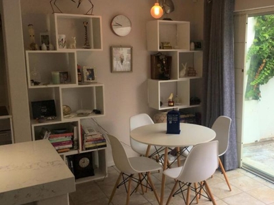 2 Bedroom apartment to rent in Rondebosch, Cape Town