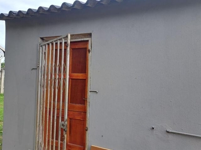 2 bedroom, ESikhawini KwaZulu Natal N/A