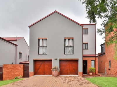 3 Bedroom Cluster To Let in Heritage Hill