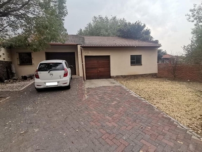 4 Bedroom House To Let in Secunda