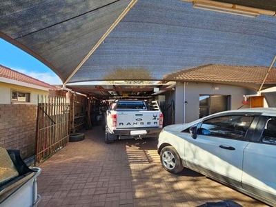 4 bedroom, Kathu Northern Cape N/A