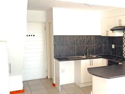 Apartment For Sale In Stratford Green, Eersterivier
