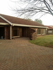 House For Rent In Pellissier, Bloemfontein
