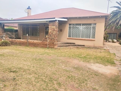 House For Rent In Selection Park, Springs