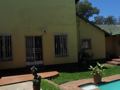 House For Sale In Eastleigh, Edenvale