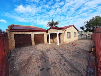 House For Sale In Laudium Ext 1, Centurion