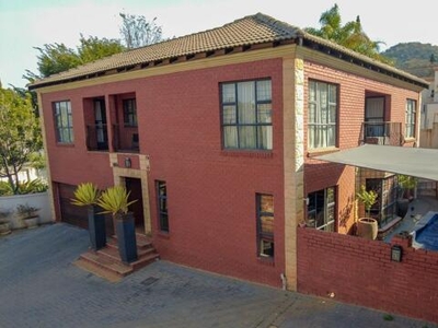 House For Sale In Lynnwood Manor, Pretoria
