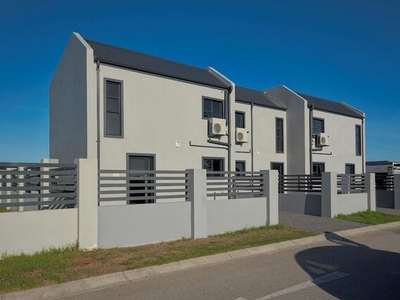 House For Sale In Parsonsvlei, Port Elizabeth