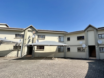 Sectional Title For Sale in Sonheuwel