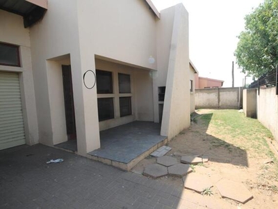 Townhouse For Sale In Tasbet Park Ext 2, Witbank