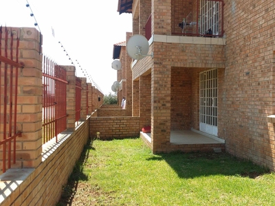 2 Bedroom Apartment / flat to rent in Flamwood
