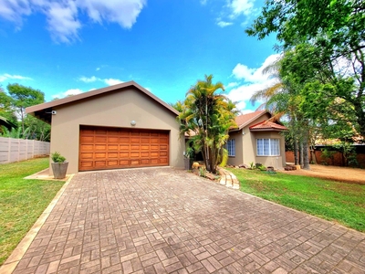 3 Bedroom House for sale in Modimolle