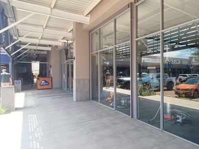 398m² Retail To Let in Silver Lakes