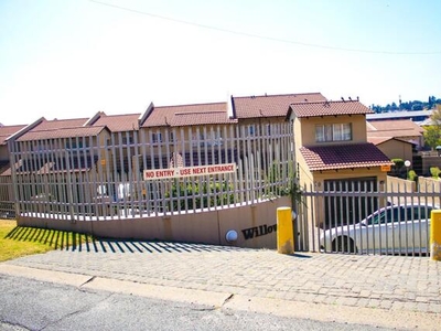 Apartment For Rent In Corlett Gardens, Johannesburg