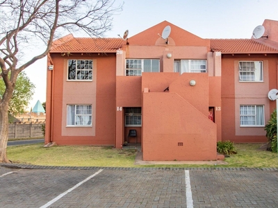 1 Bedroom Townhouse For Sale in Meyersdal