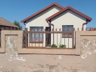 2 Bedroom house for sale in Soshanguve South