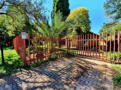 3 Bedroom house in Potchefstroom Central For Sale