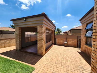 Immaculate 3 Bedroom Family Home