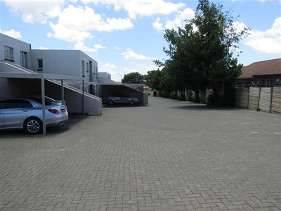 2 Bed Townhouse in Uitsig