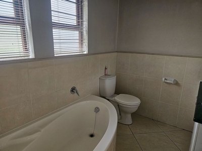 2 bedroom garden apartment to rent in Craighall
