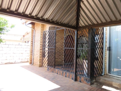 3 Bedroom house for sale in Mapetla, Soweto