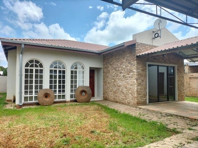 3 Bedroom House for Sale in Potchefstroom Central