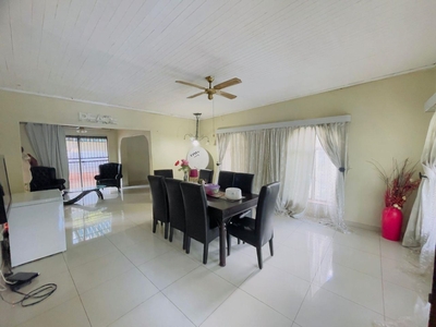 3 Bedroom House For Sale in The Orchards
