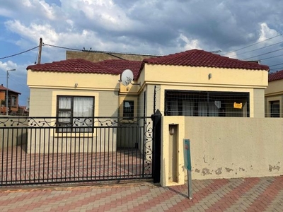 4 Bedroom house sold in Mamelodi East, Pretoria