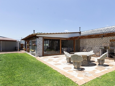 House For Sale in Pretoria North