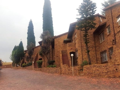2 Bedroom townhouse - sectional for sale in Bruma, Johannesburg